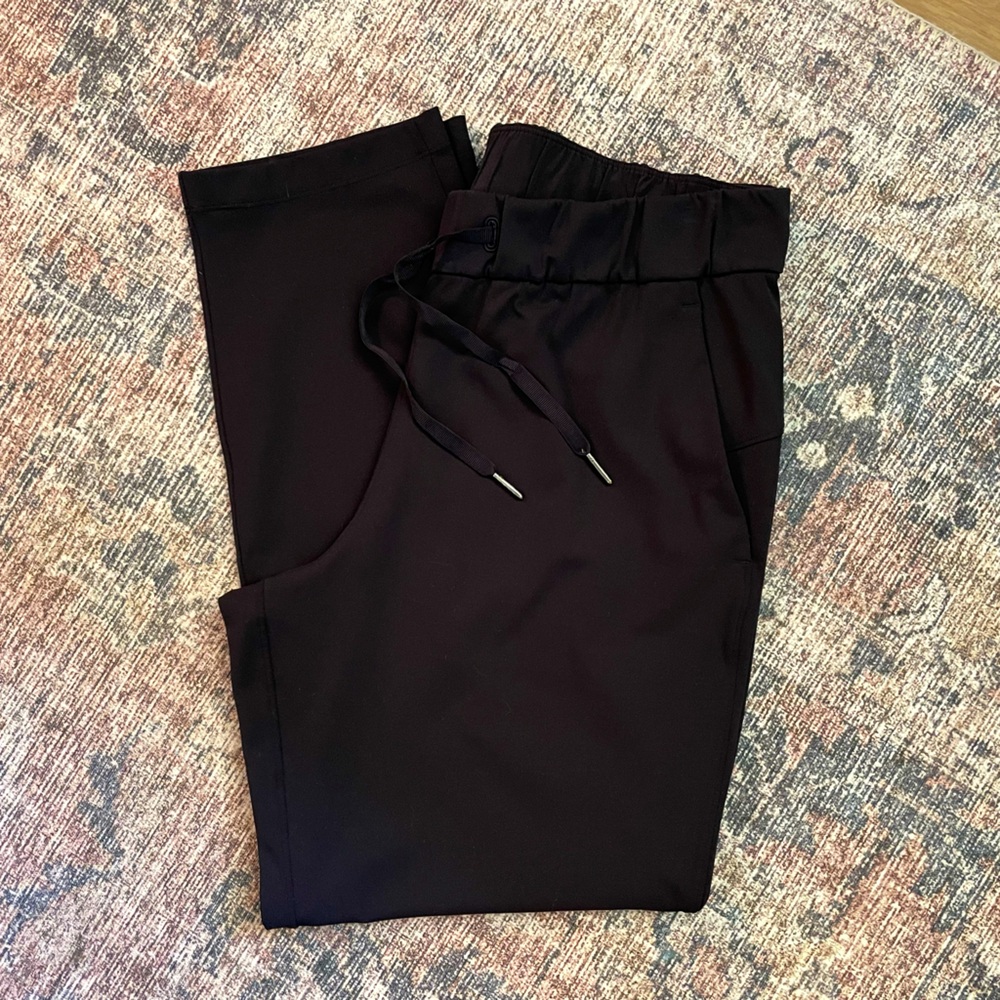 Lululemon black joggers